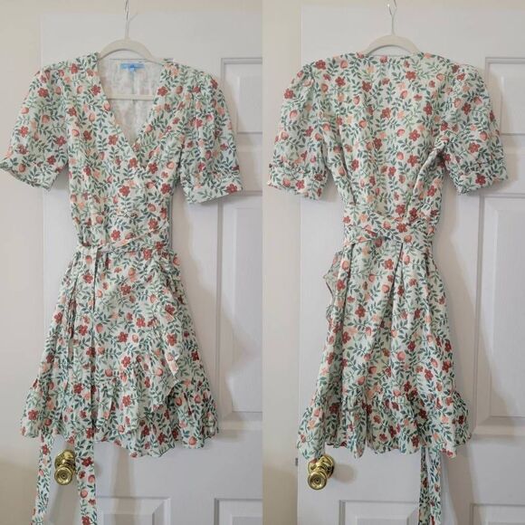 Draper James Reba Wrap Dress Size 4 Strawberry NWOT - Picture 3 of 9